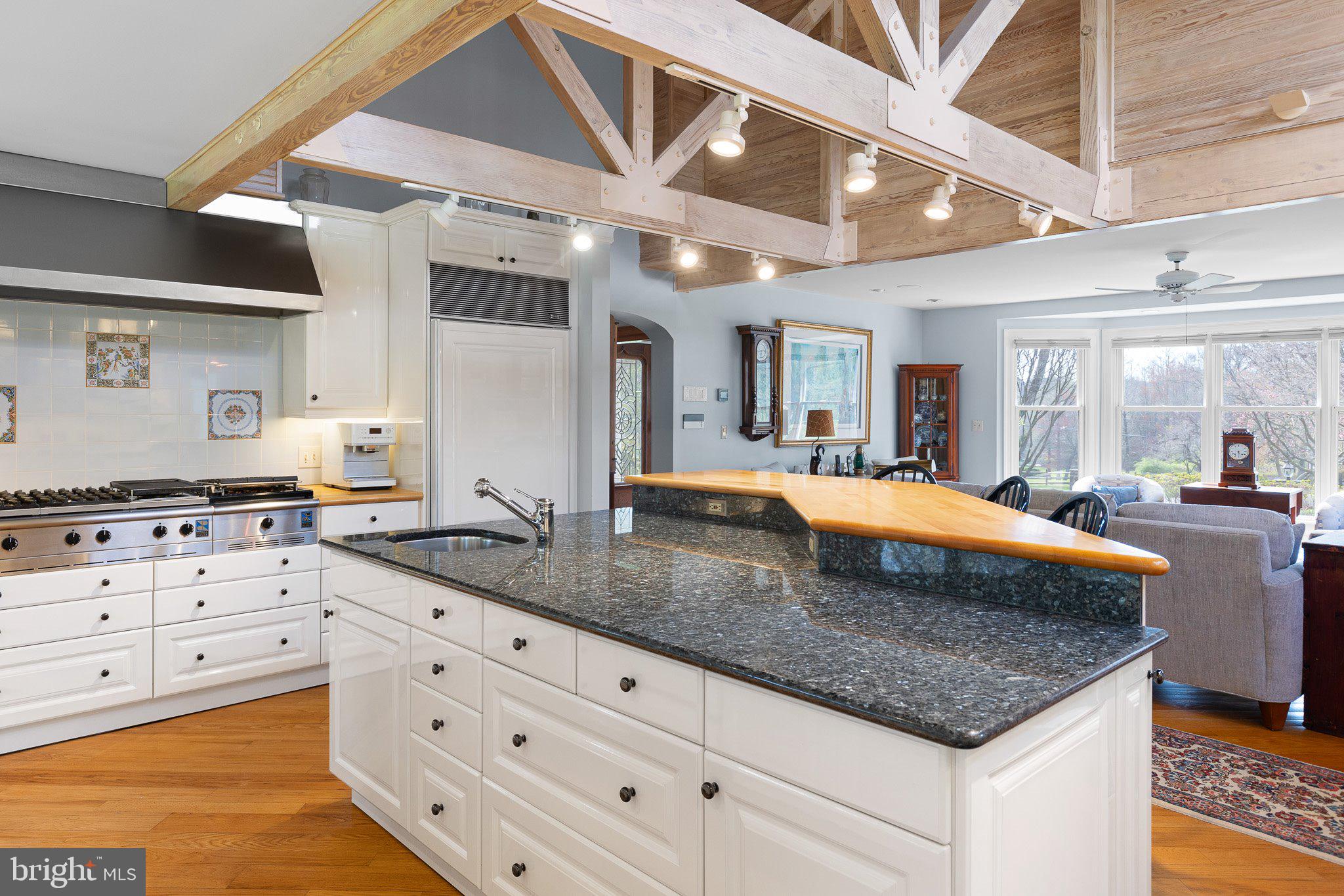 HICKORY HILL - Residential