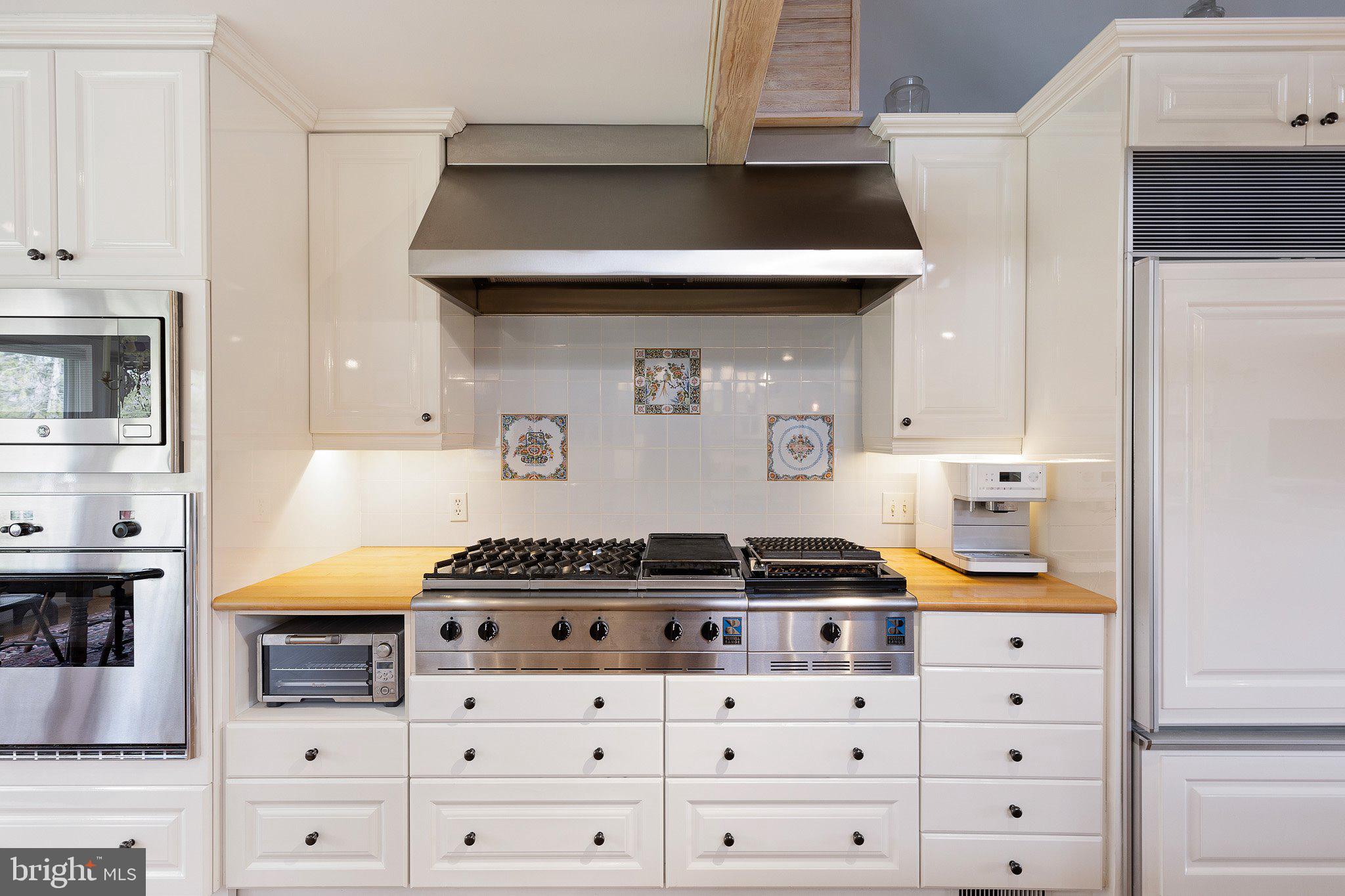 HICKORY HILL - Residential