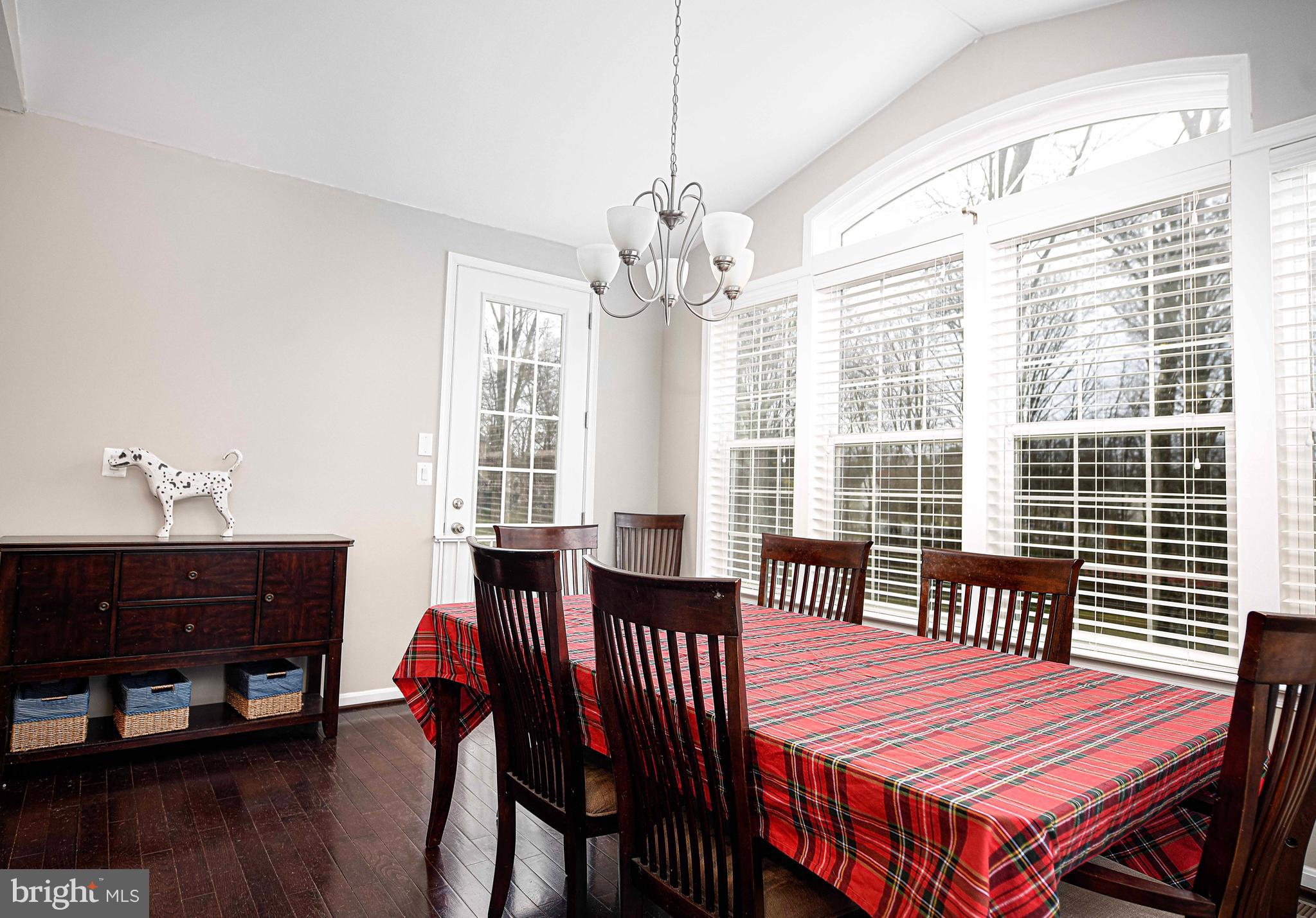 TUCKER WOODS - Residential