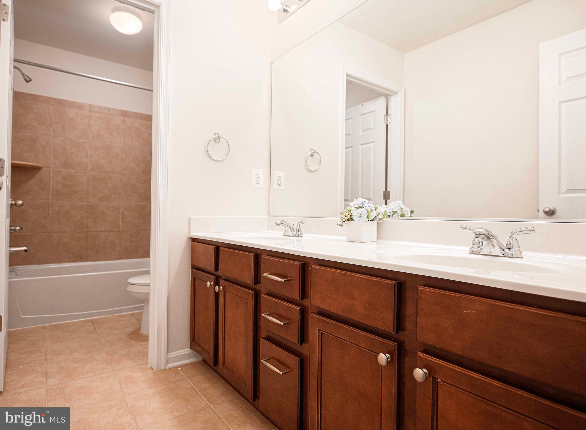 TUCKER WOODS - Residential