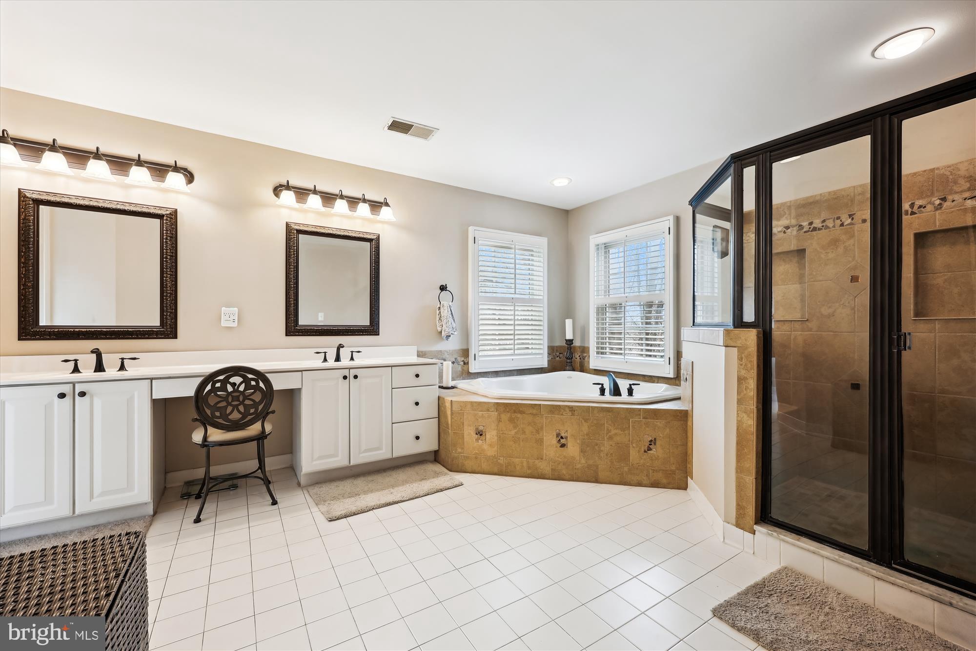 ABRAMS - Residential