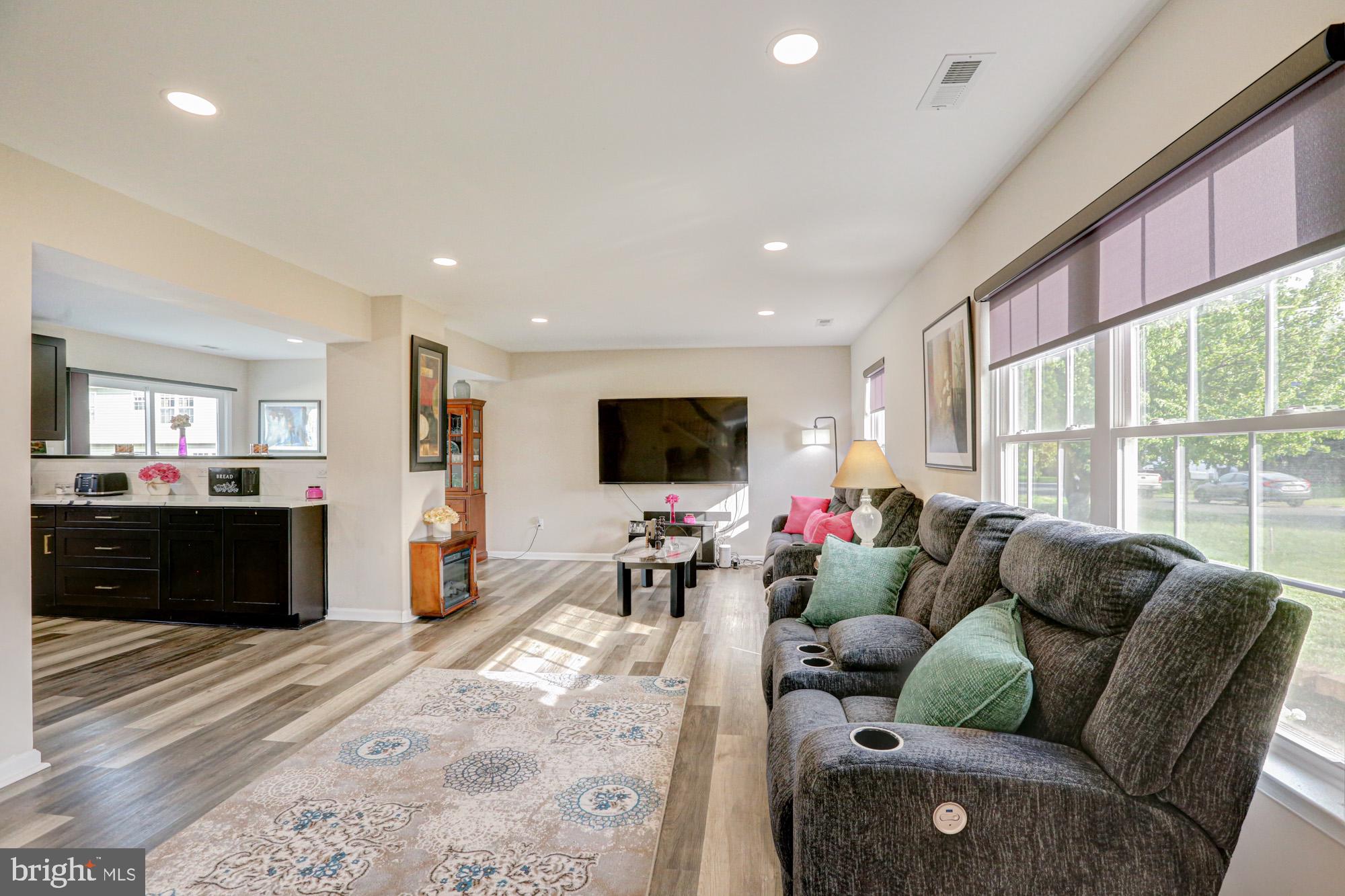 TRAYBERN - Residential