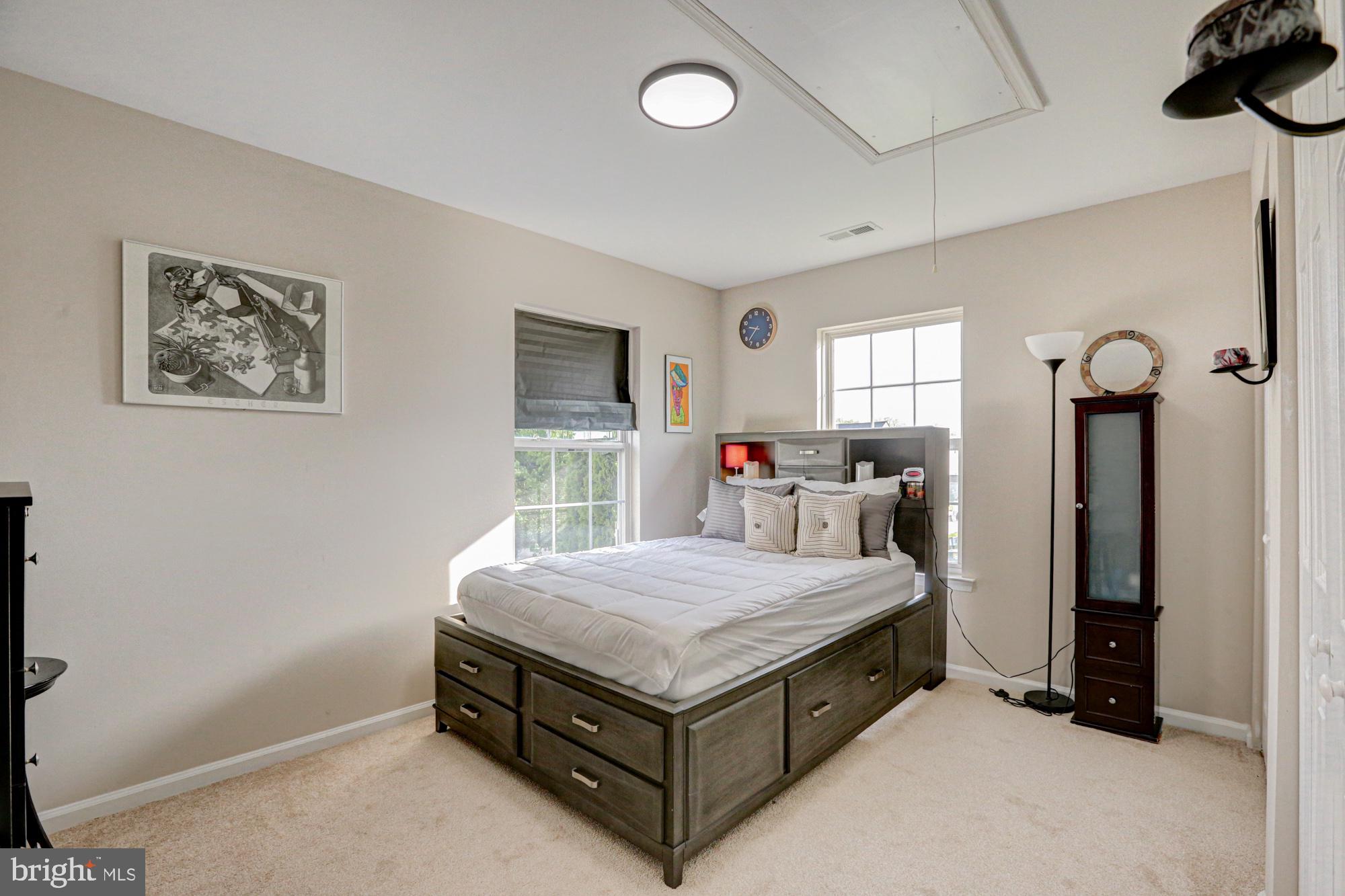 TRAYBERN - Residential