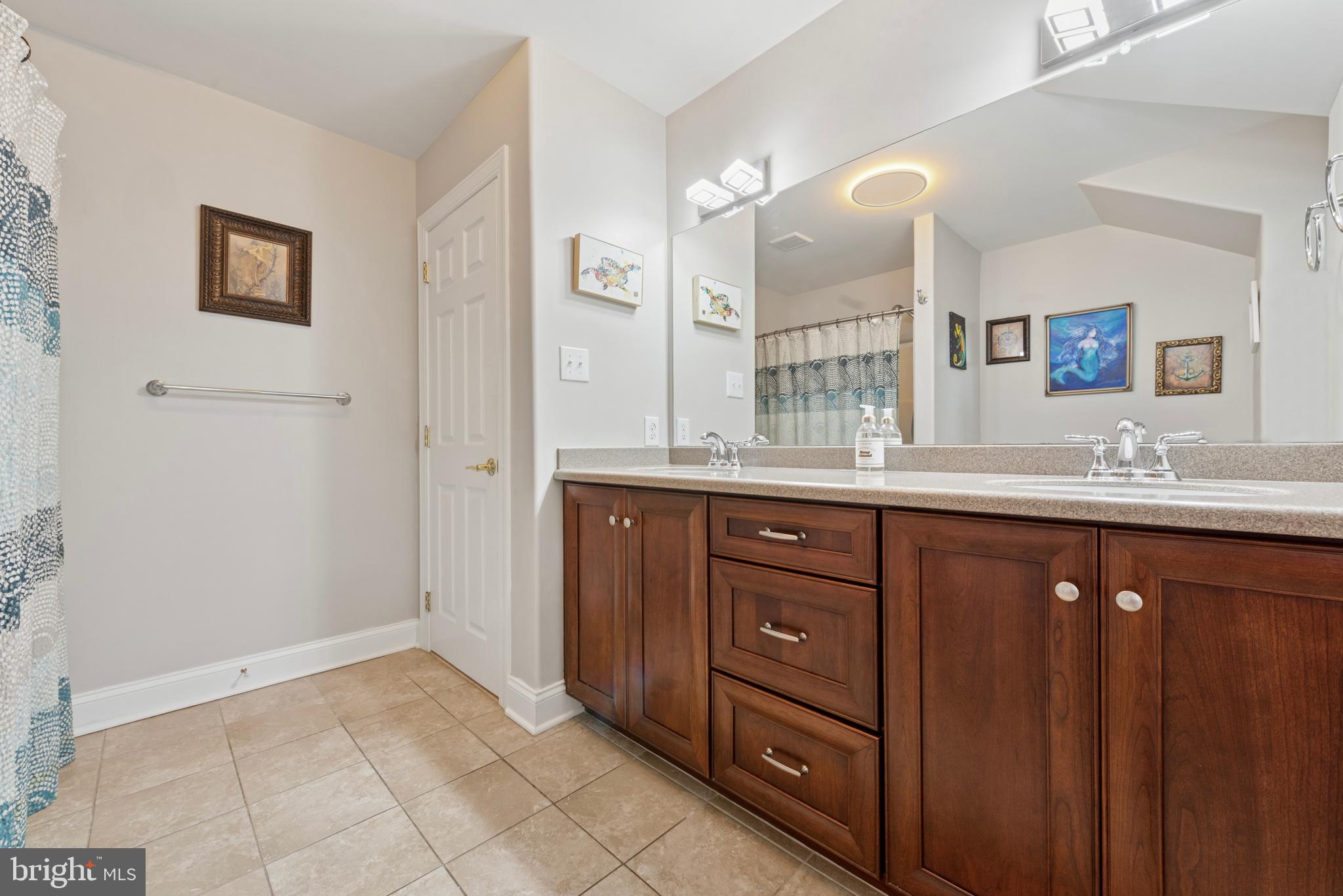 RADLEY RUN IV - Residential