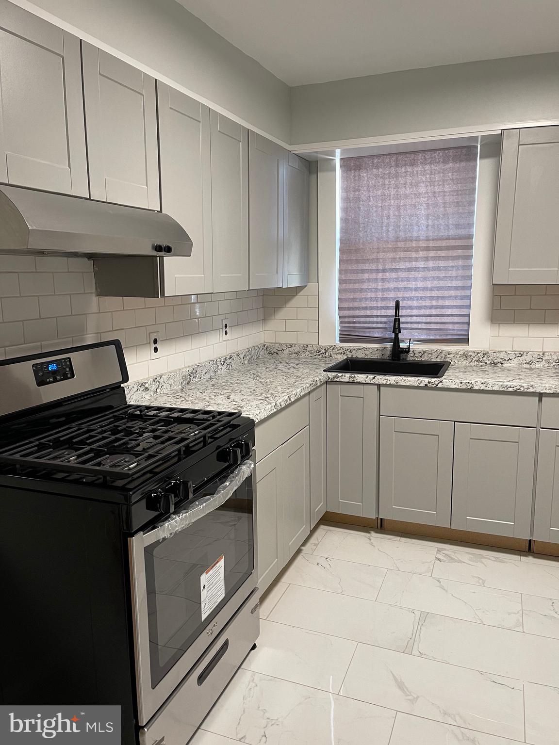 WEST OAK LANE - Residential Lease