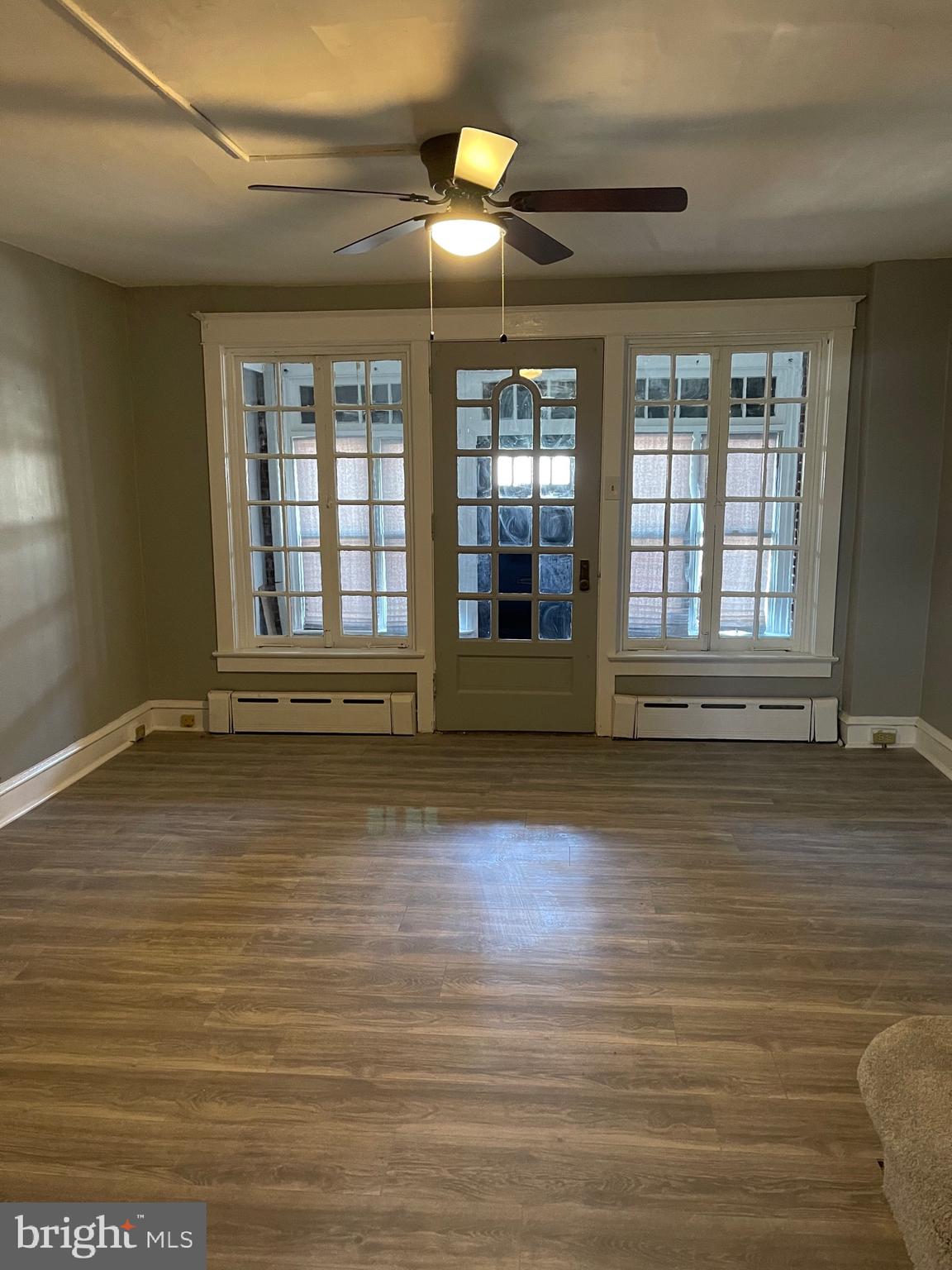 WEST OAK LANE - Residential Lease