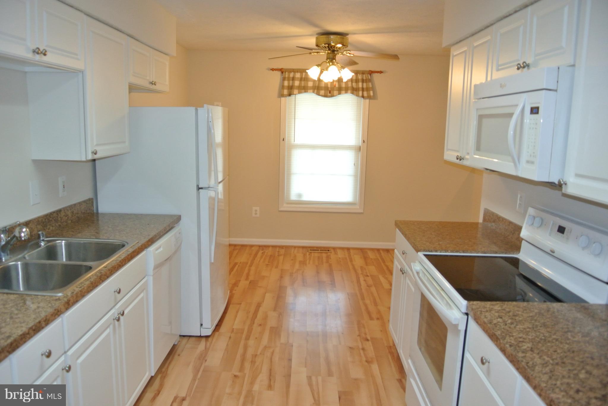 CHARLESTON TERRACE LA PLATA - Residential