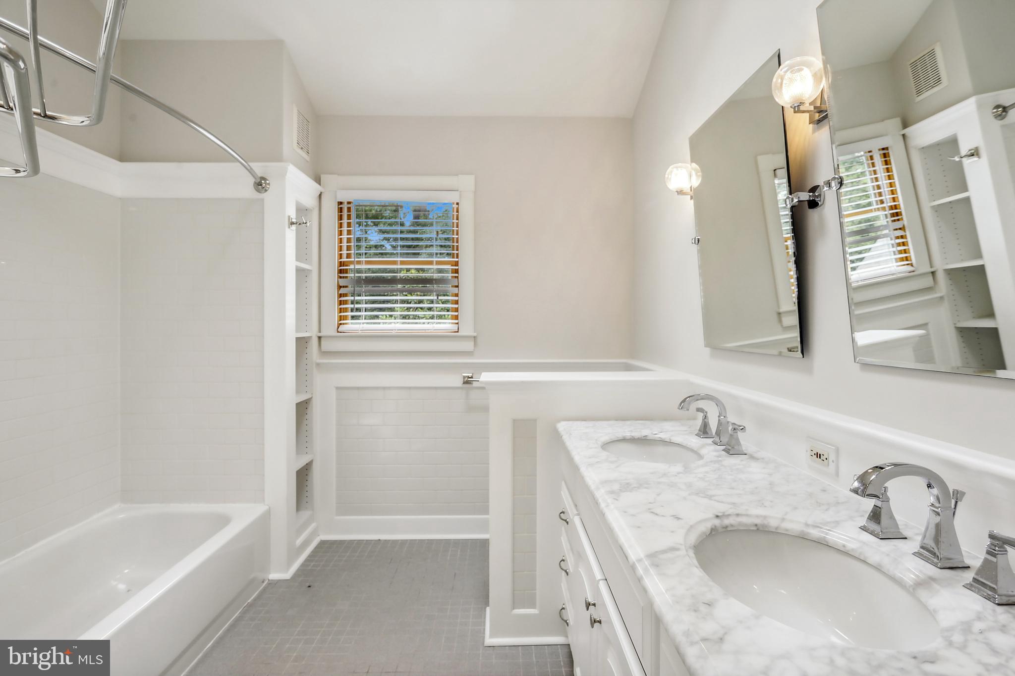 HARRIETT PARK - Residential Lease