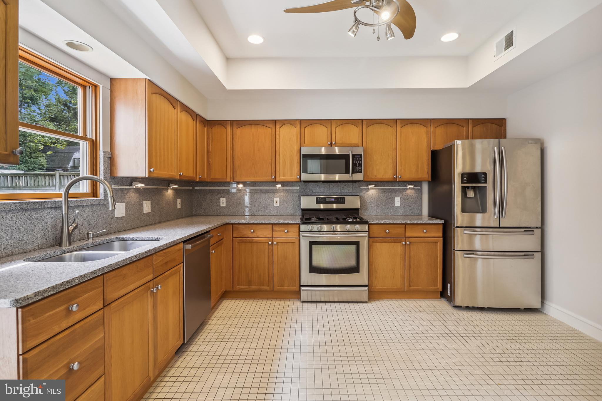 HARRIETT PARK - Residential Lease