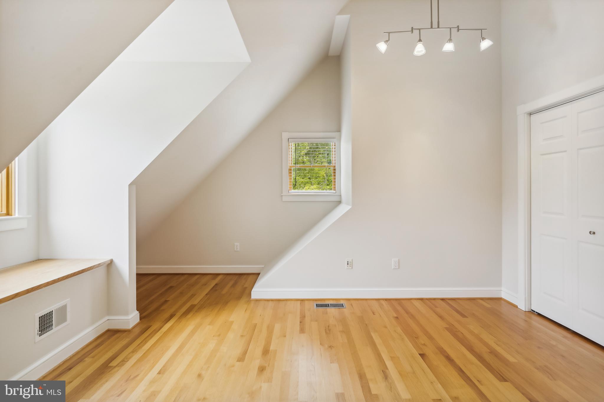 HARRIETT PARK - Residential Lease