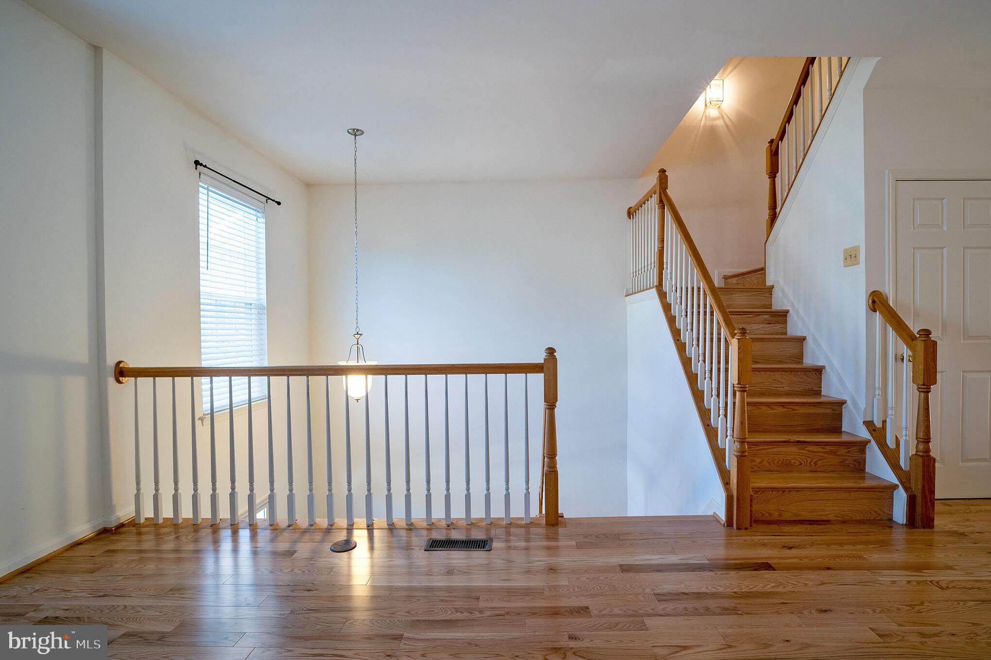 JAPONICA - Residential Lease