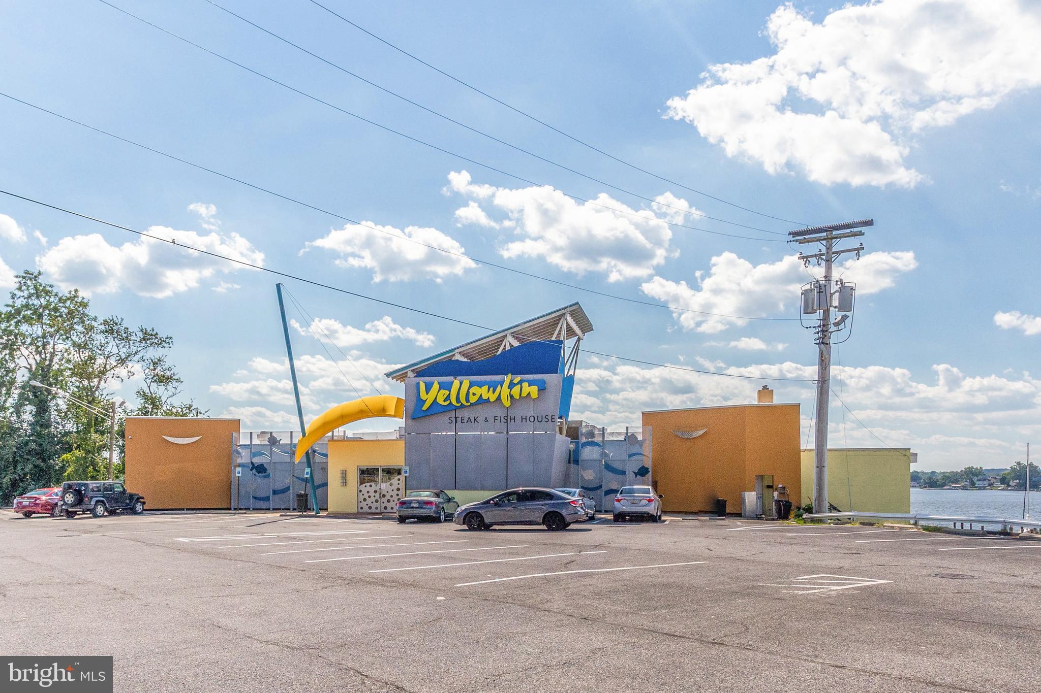 RIVER OAKS - Residential Lease