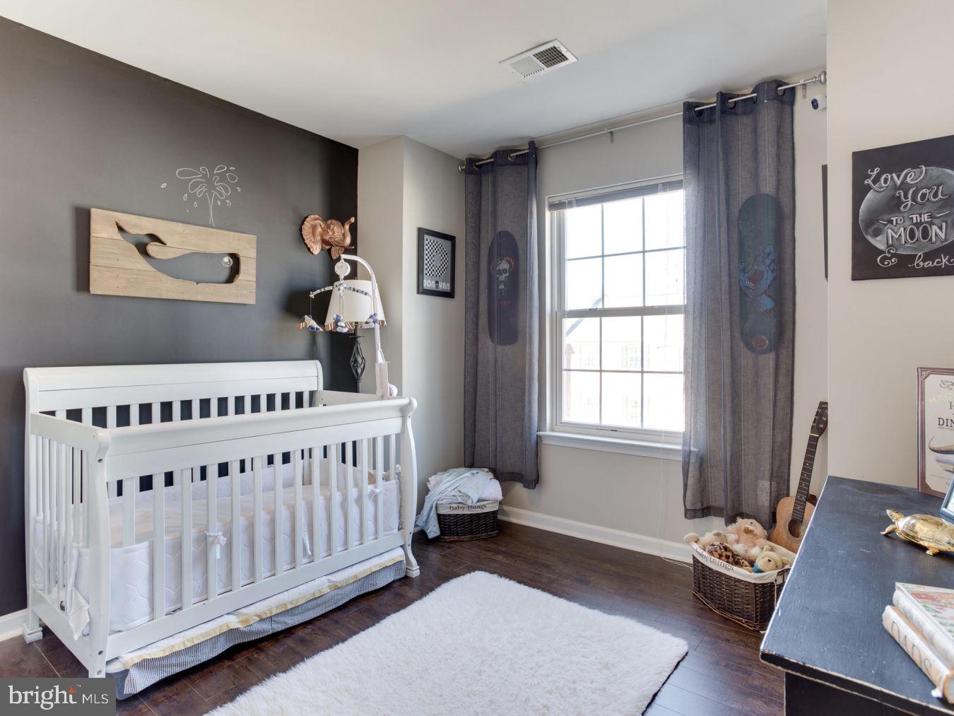 RIVER OAKS - Residential Lease