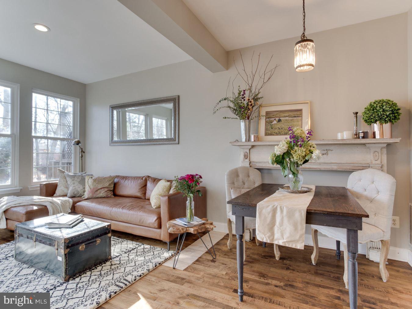 RIVER OAKS - Residential Lease