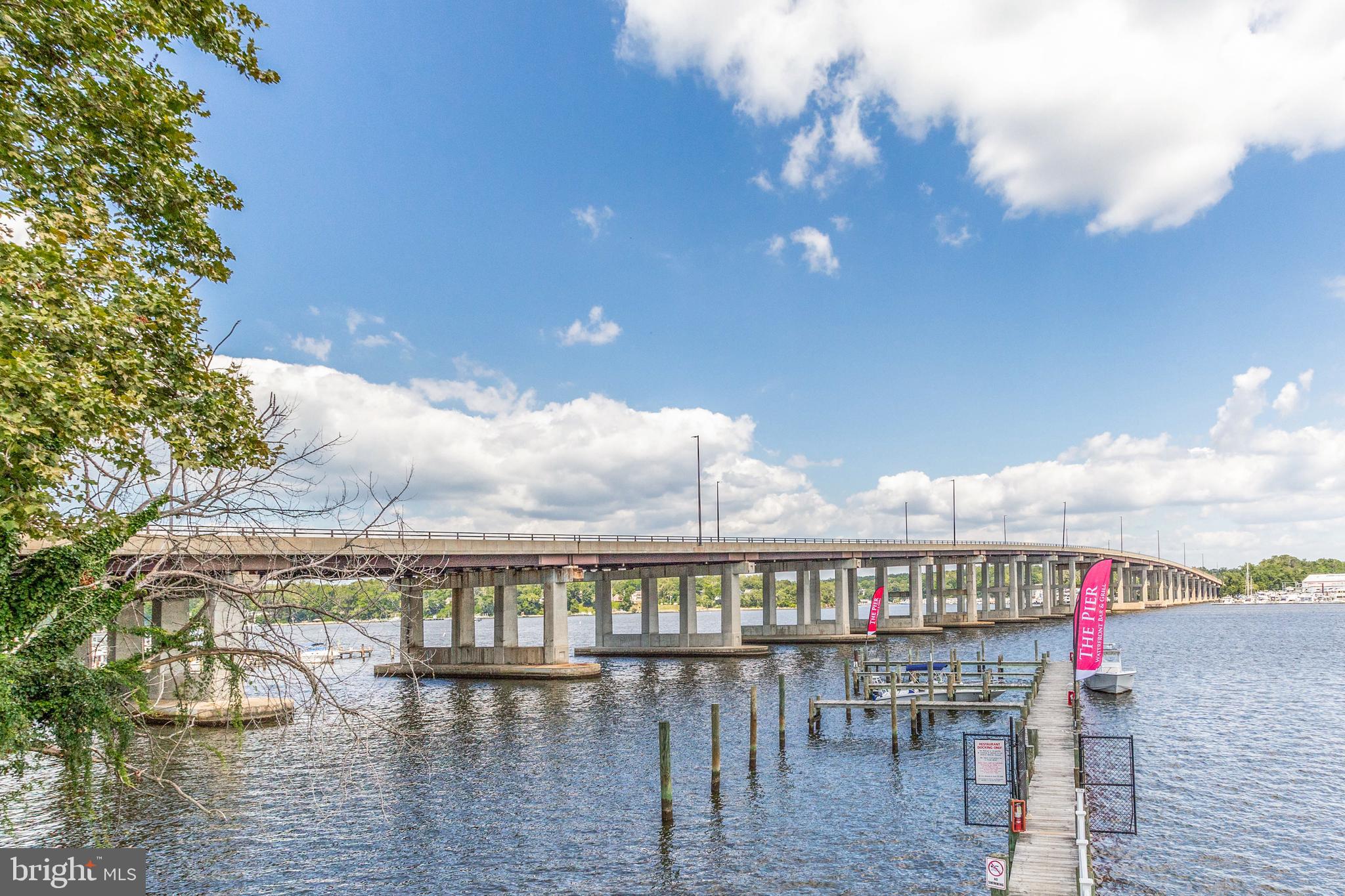 RIVER OAKS - Residential Lease