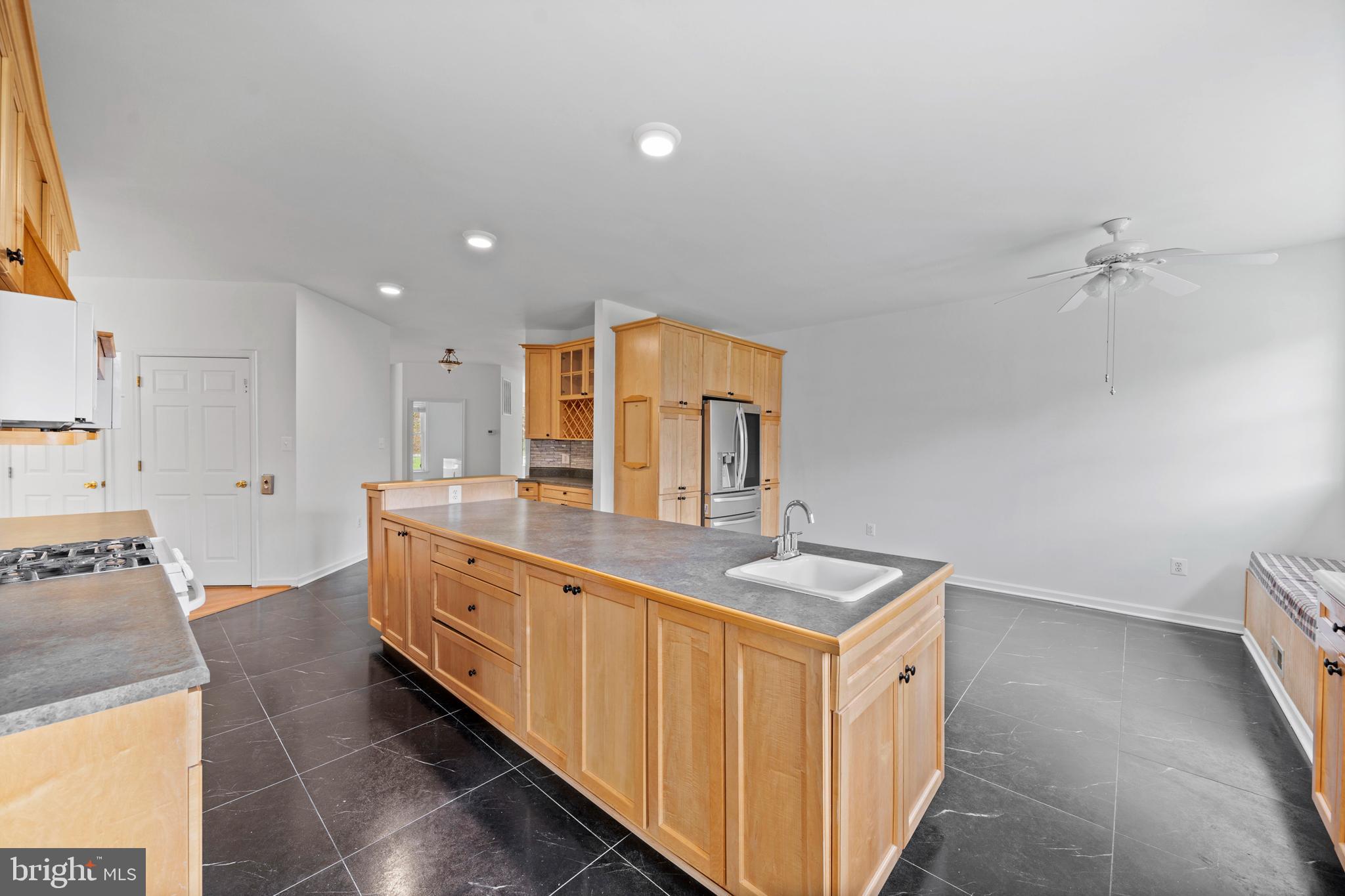 CHESTNUT HILLS - Residential