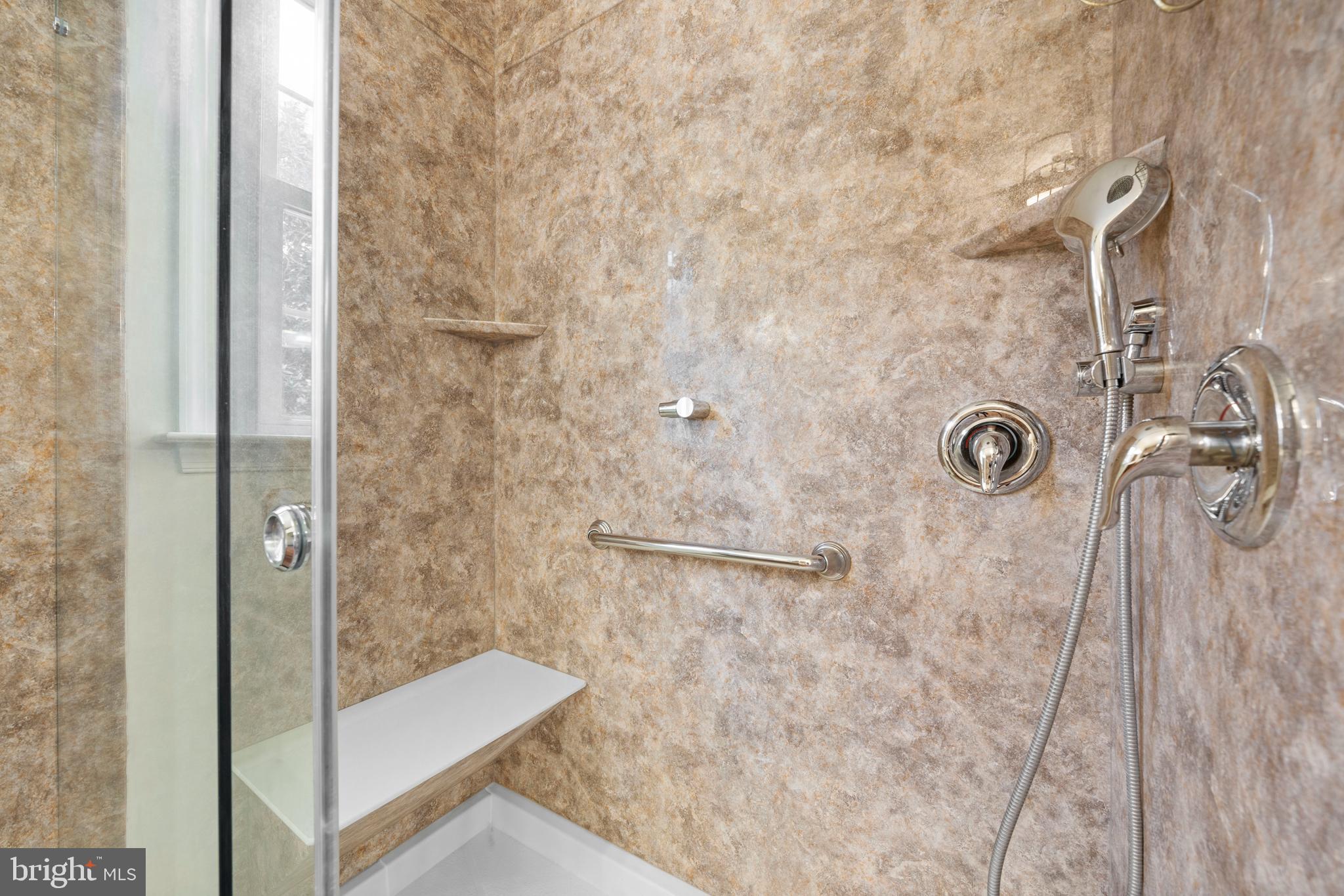 CHESTNUT HILLS - Residential