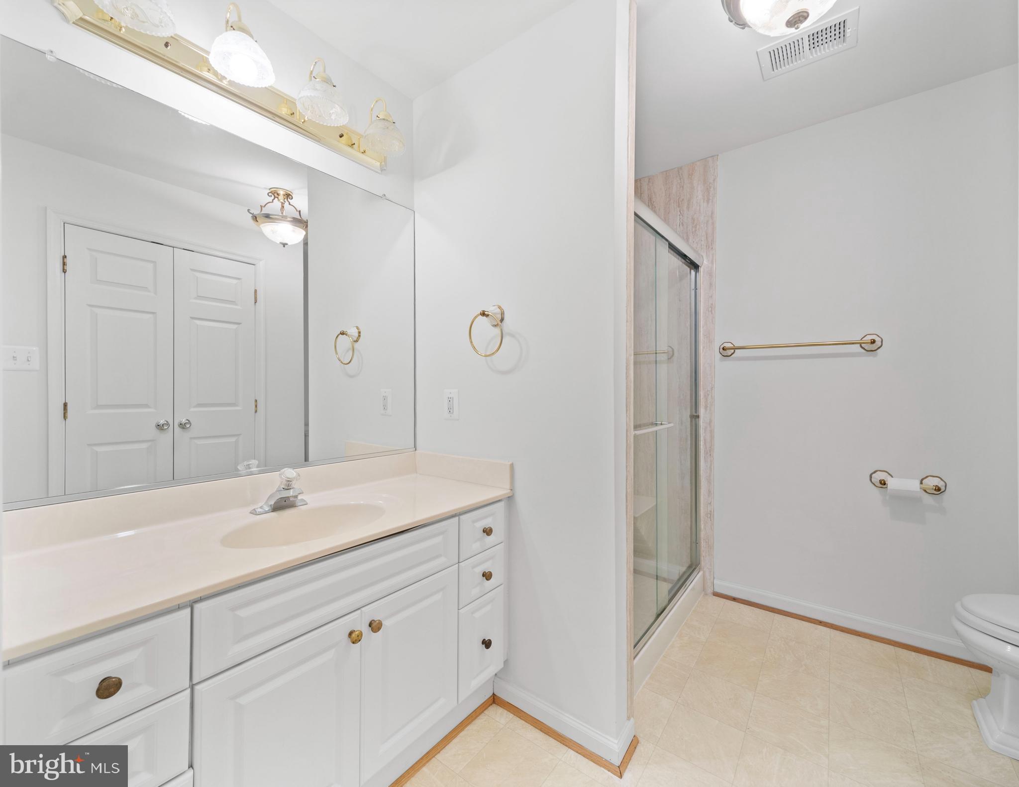 CHESTNUT HILLS - Residential