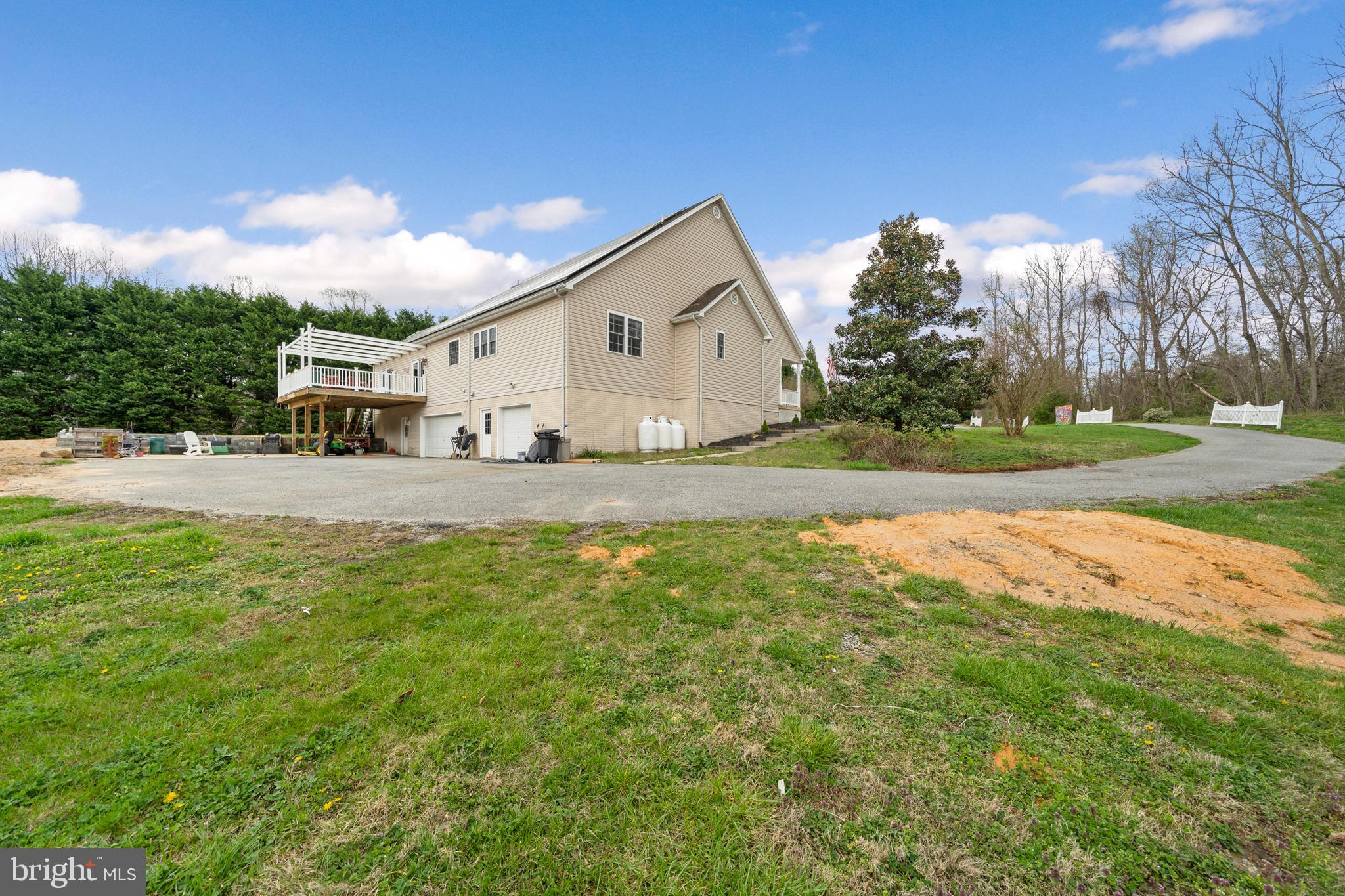 CHESTNUT HILLS - Residential