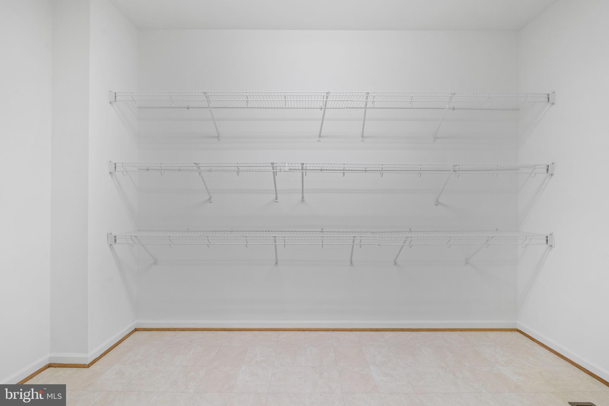 CHESTNUT HILLS - Residential