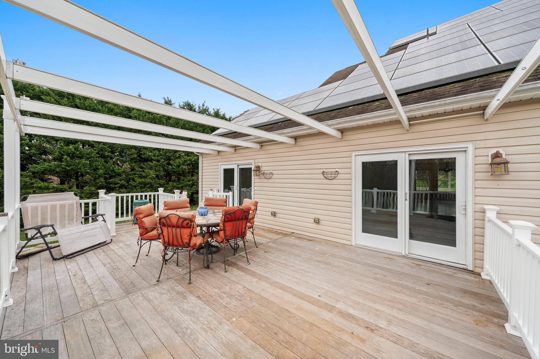 CHESTNUT HILLS - Residential