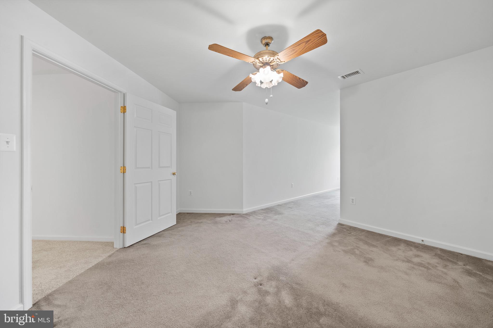 CHESTNUT HILLS - Residential