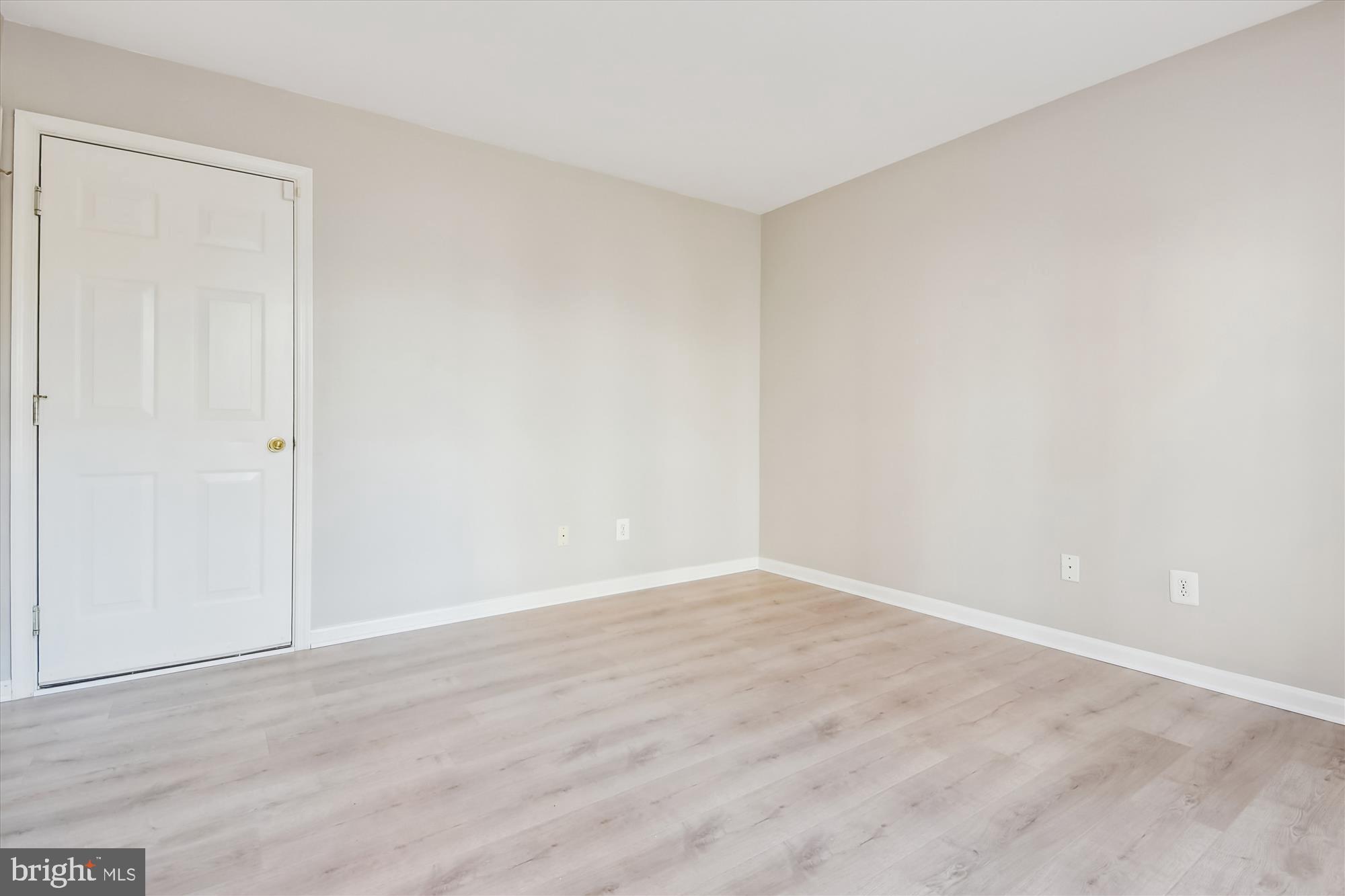 RUSSETT - Residential Lease