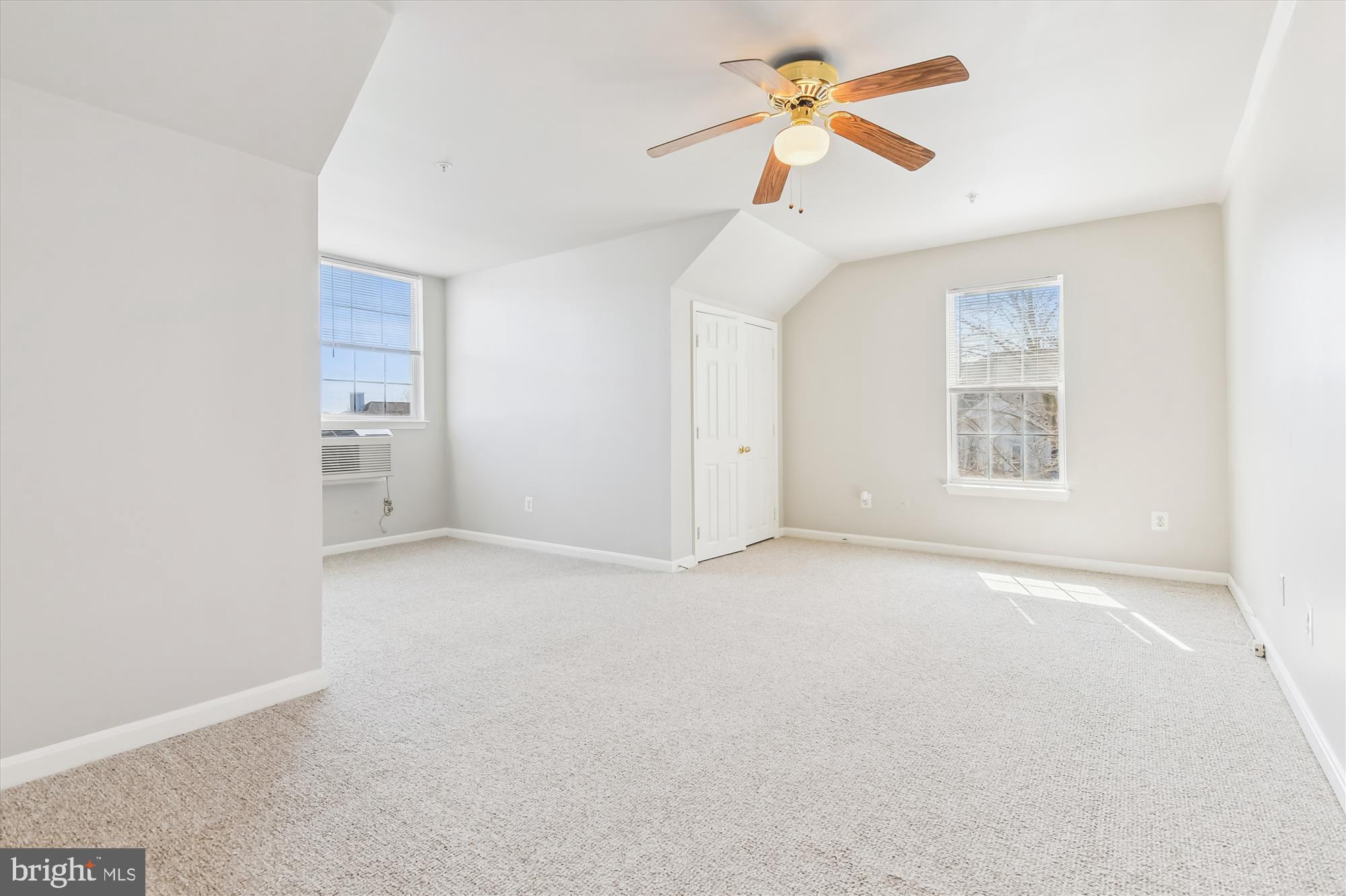 RUSSETT - Residential Lease