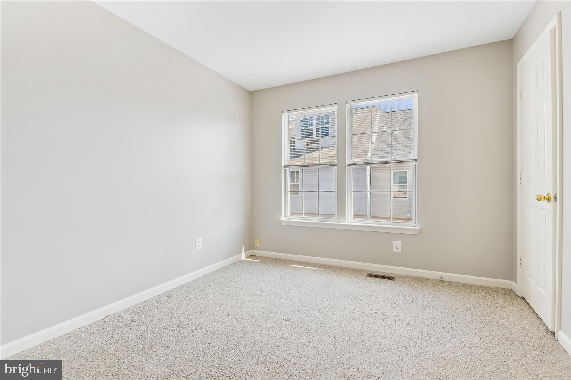 RUSSETT - Residential Lease