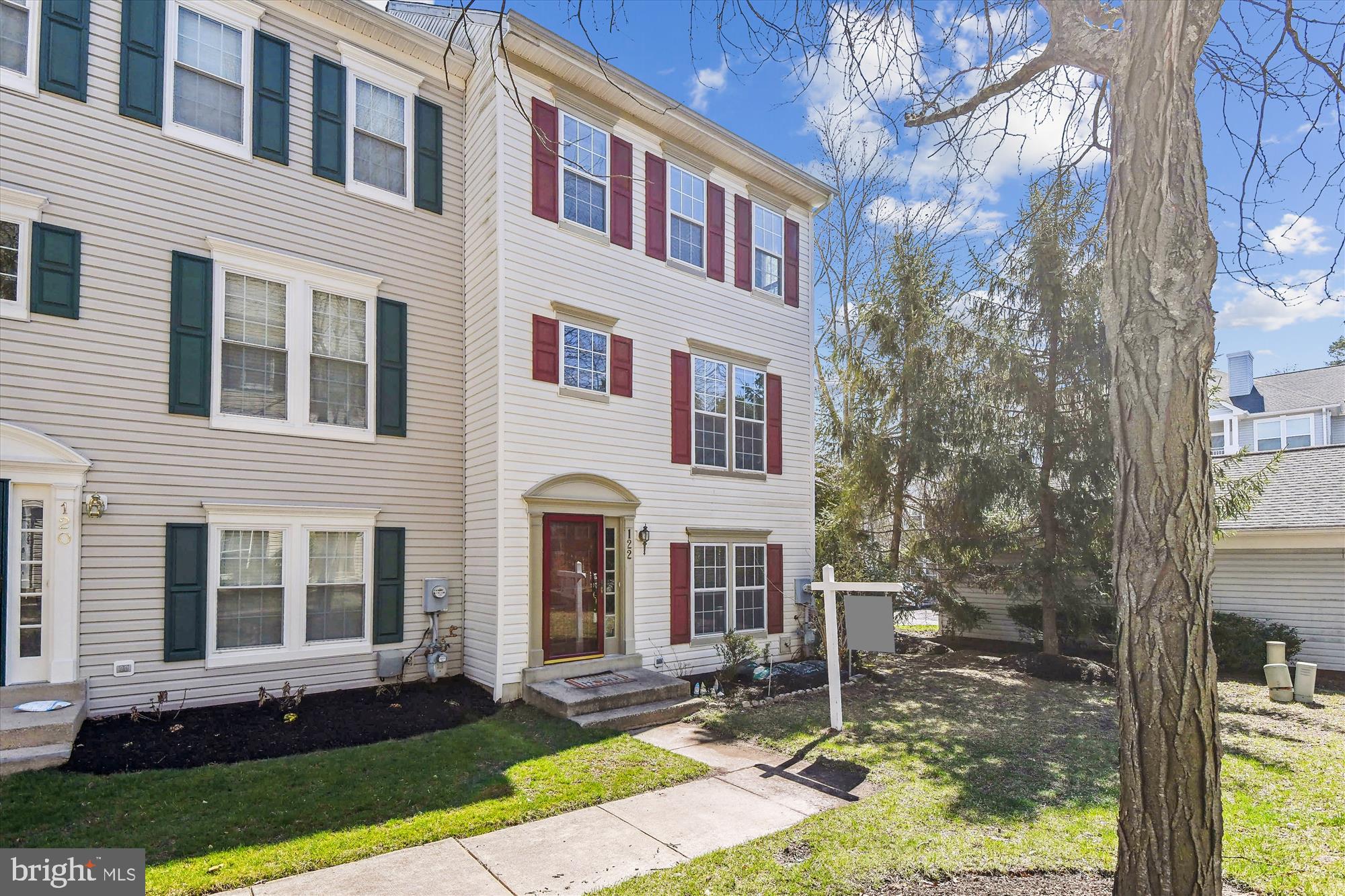 RUSSETT - Residential Lease