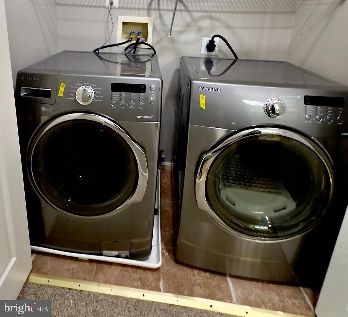 RUSSETT - Residential Lease