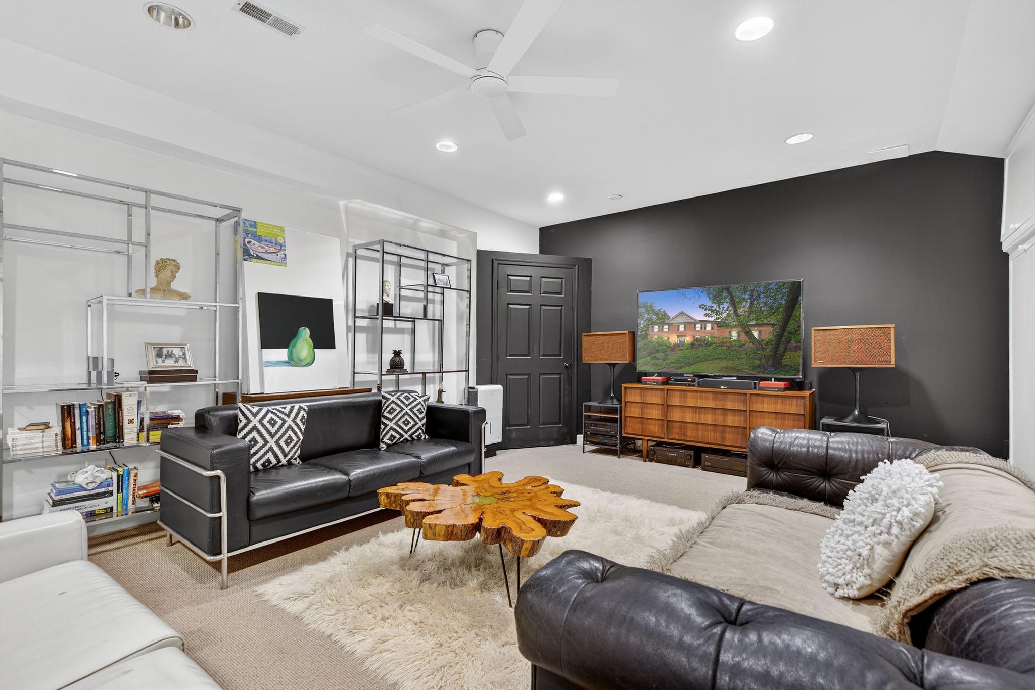 WATERLOO NORTH - Residential