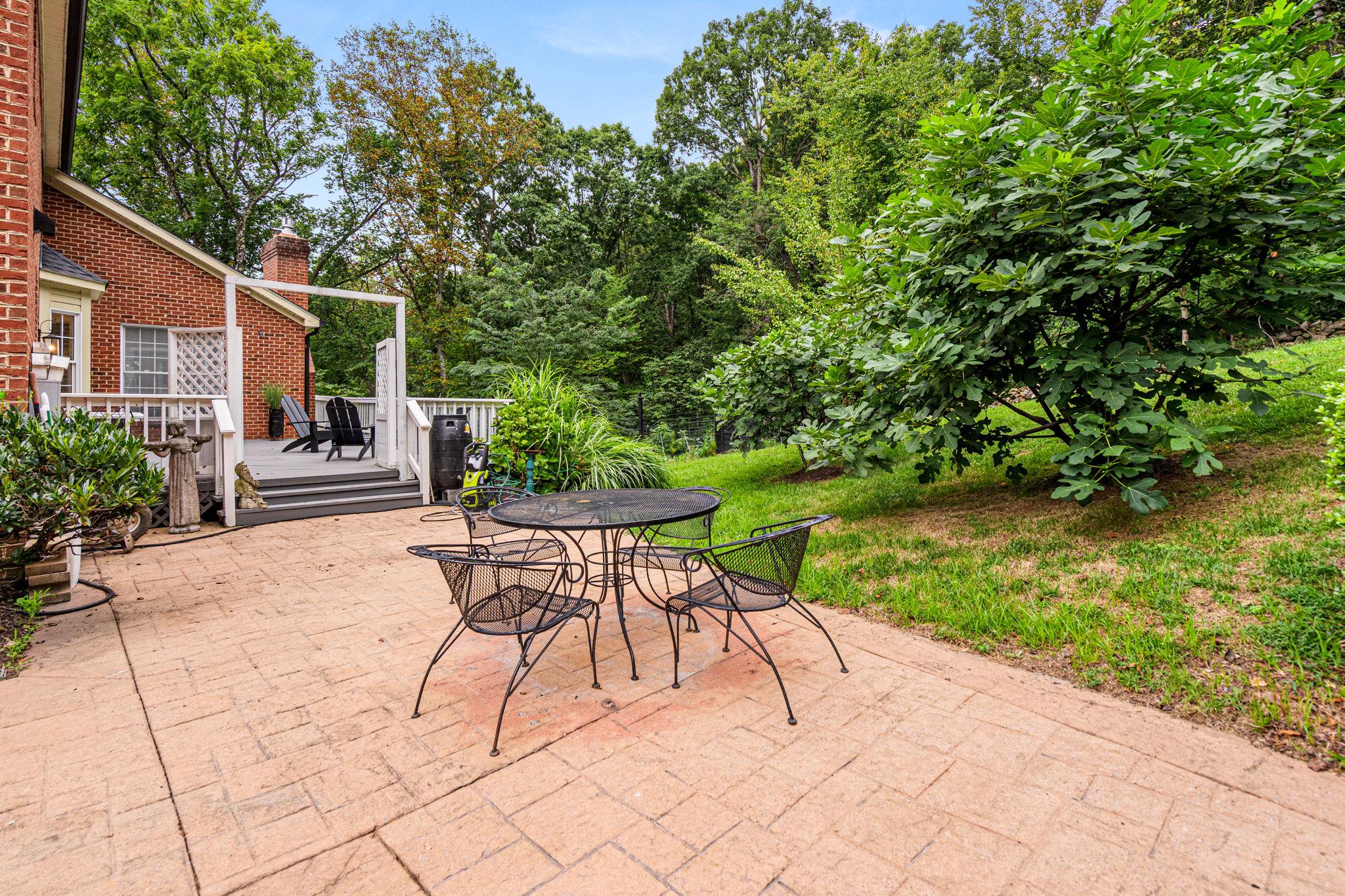 WATERLOO NORTH - Residential