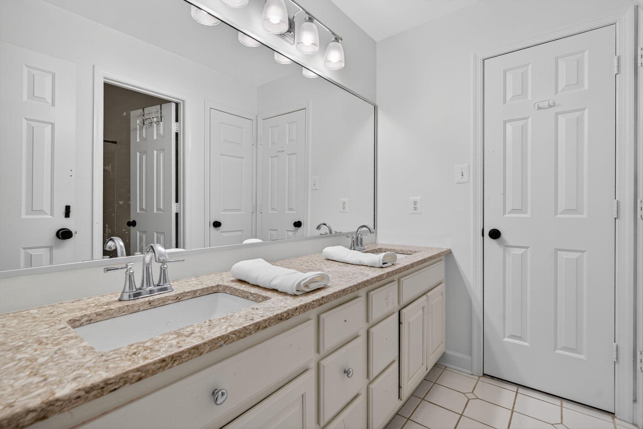 WATERLOO NORTH - Residential