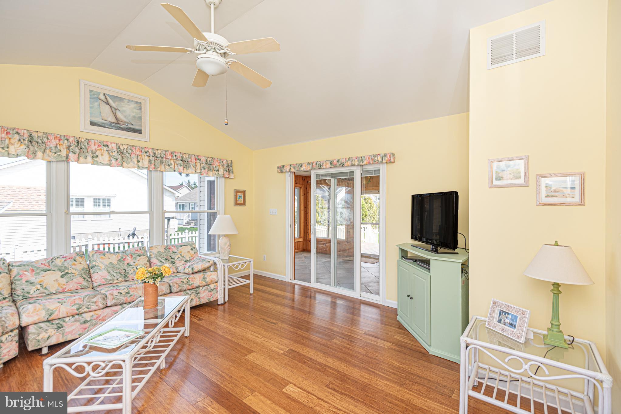 KEENWICK SOUND - Residential