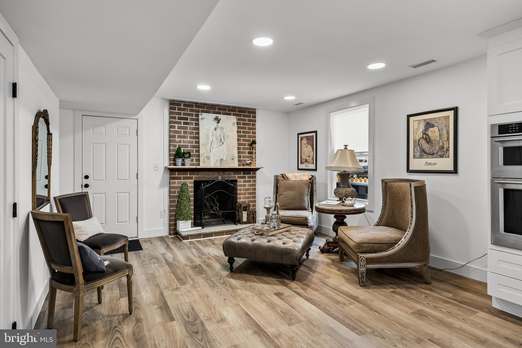 6 CHERRYWOOD DRIVE