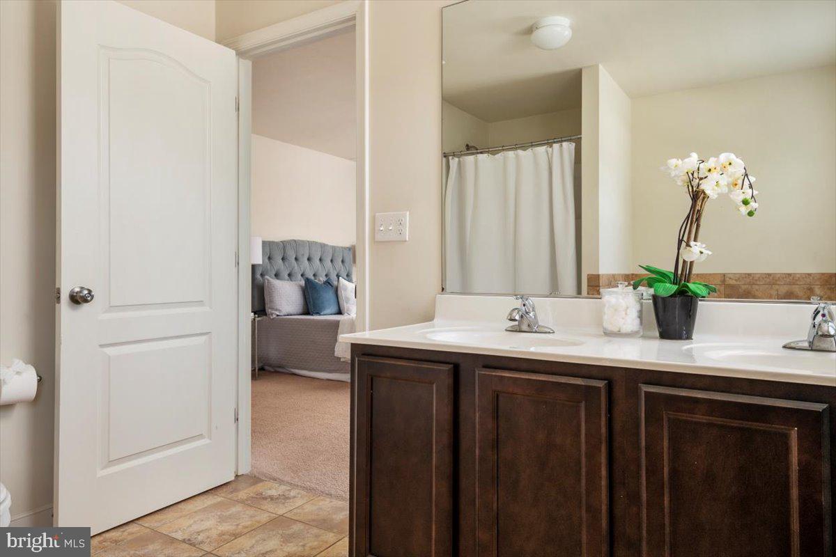 QUARTERFIELD KNOLLS - Residential