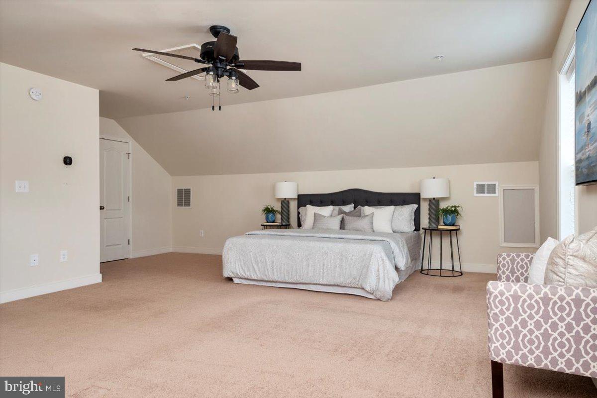 QUARTERFIELD KNOLLS - Residential