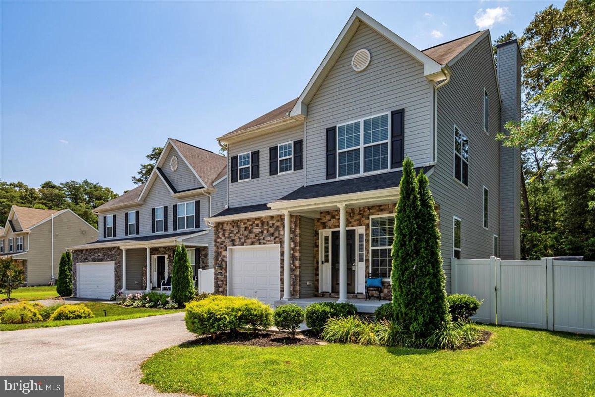 QUARTERFIELD KNOLLS - Residential