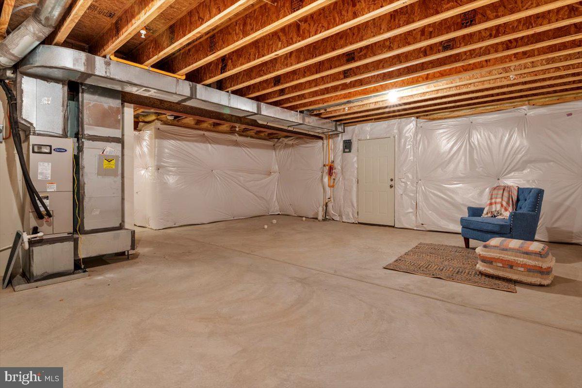 QUARTERFIELD KNOLLS - Residential