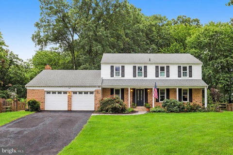 Photo of 44 Acorn Court, STERLING, VA 20164 (MLS # VALO2136358)