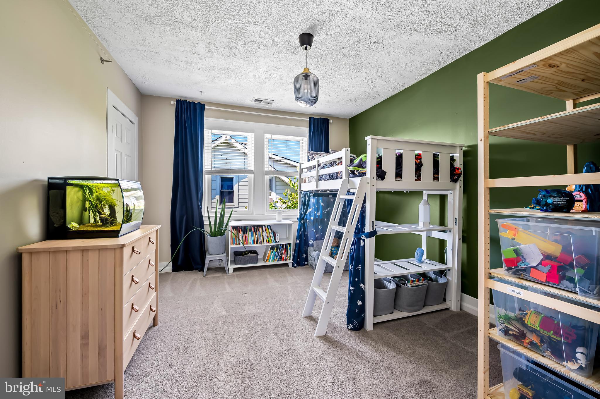 HAMILTON HILLS - Residential