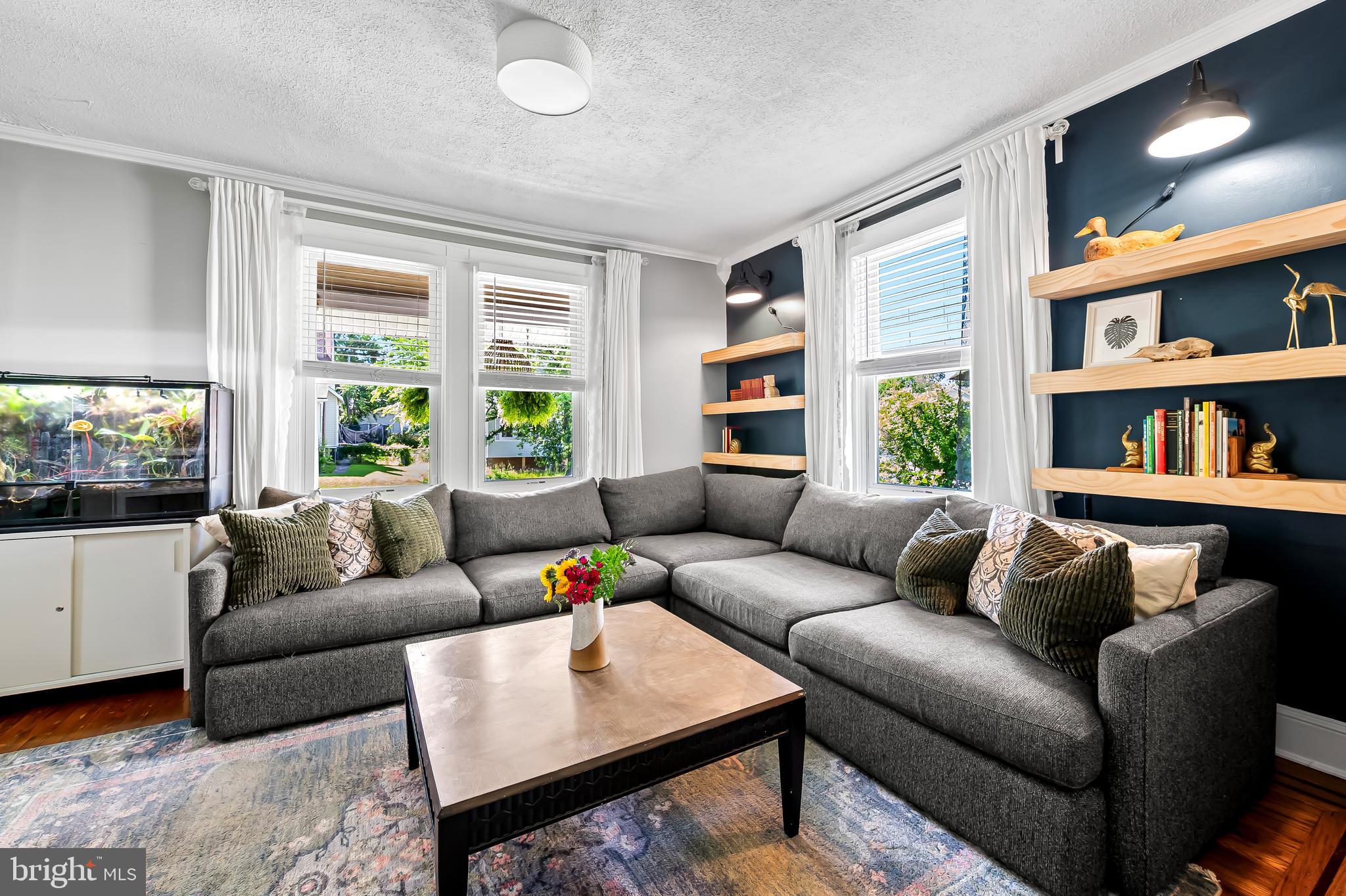 HAMILTON HILLS - Residential