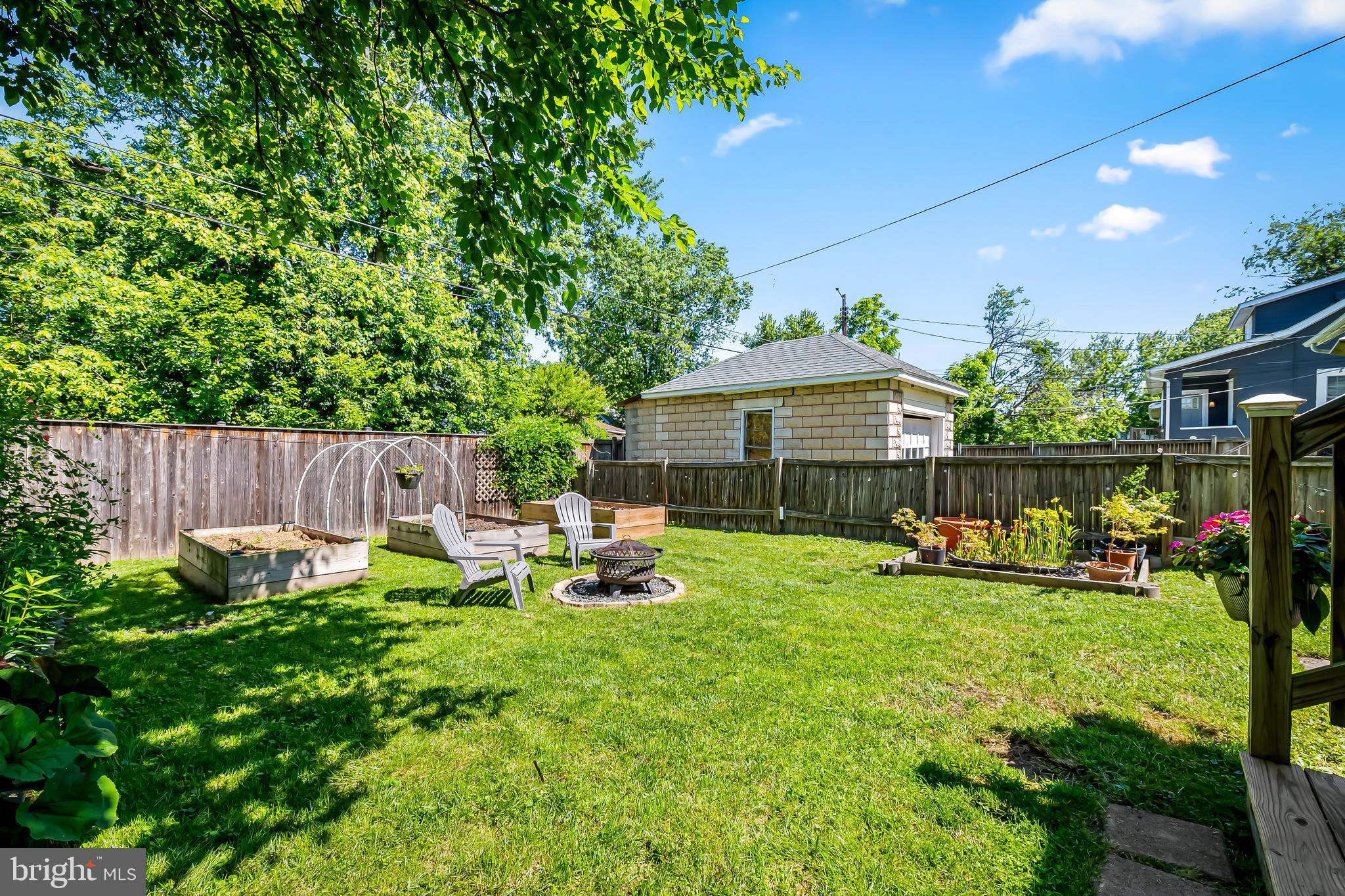 HAMILTON HILLS - Residential
