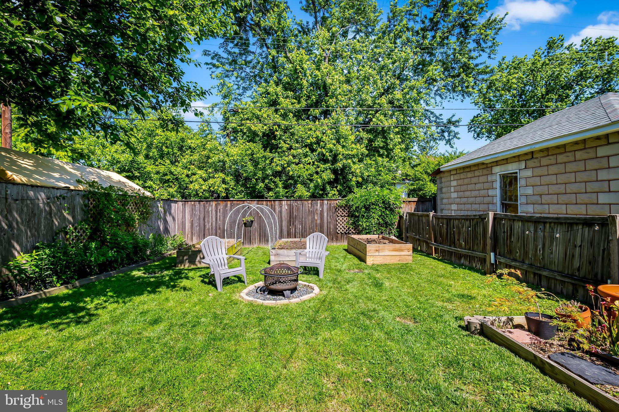 HAMILTON HILLS - Residential