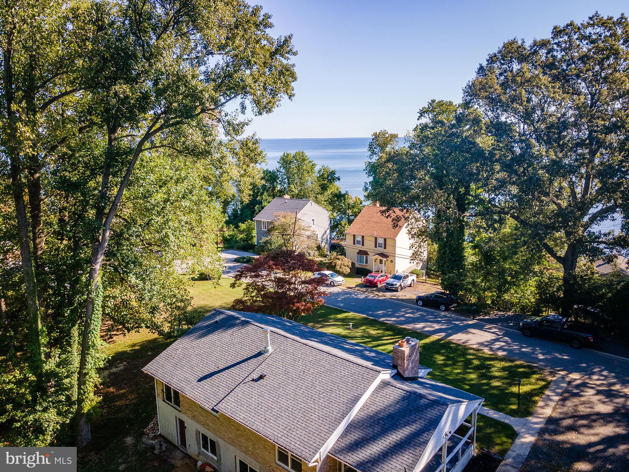 3706 BAYVIEW DRIVE