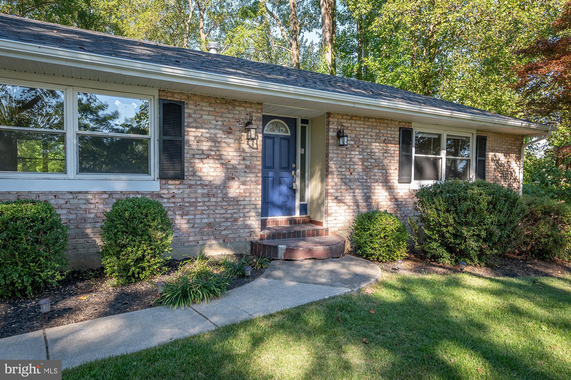 3706 BAYVIEW DRIVE