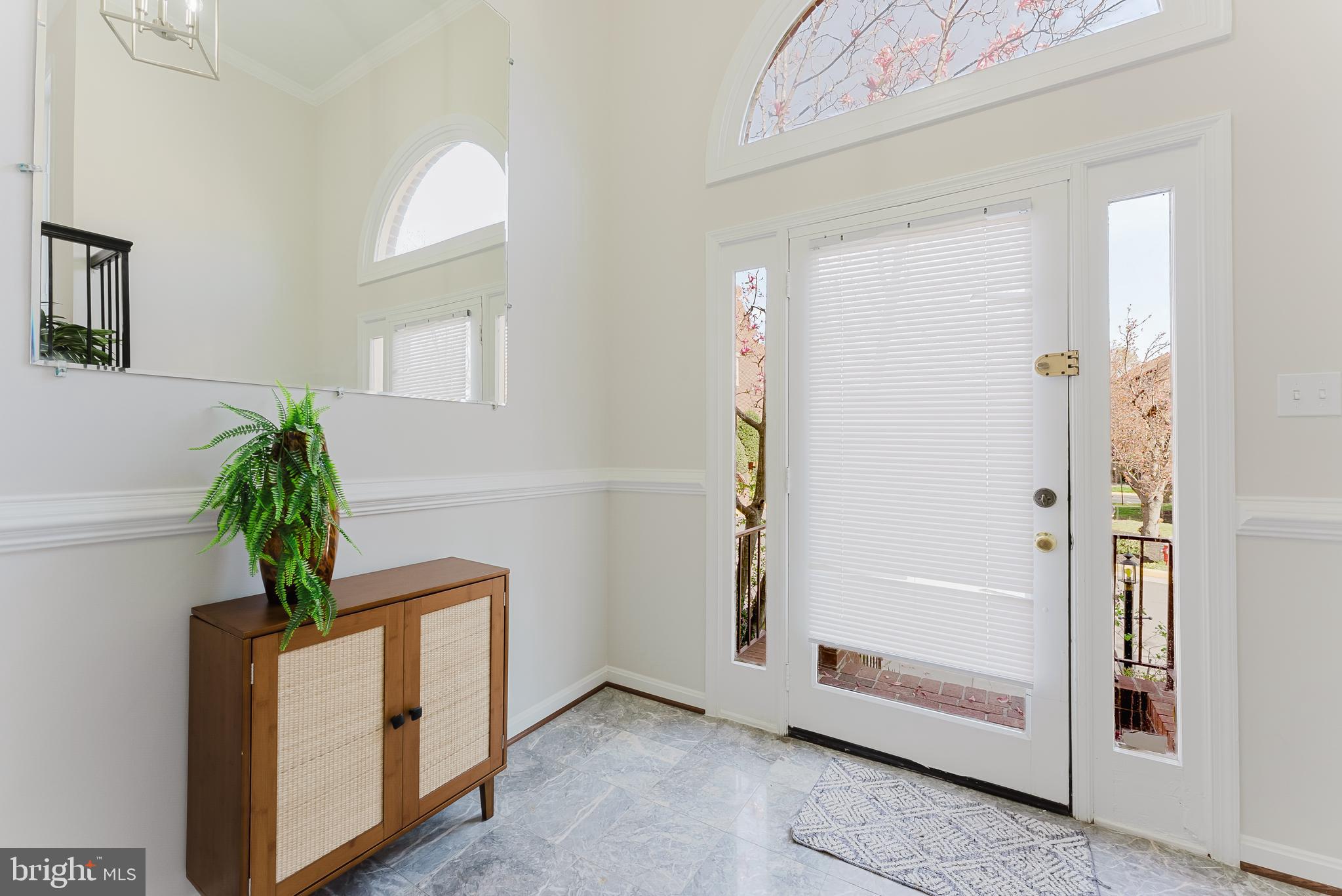 OAKTON  VILLAGE - Residential