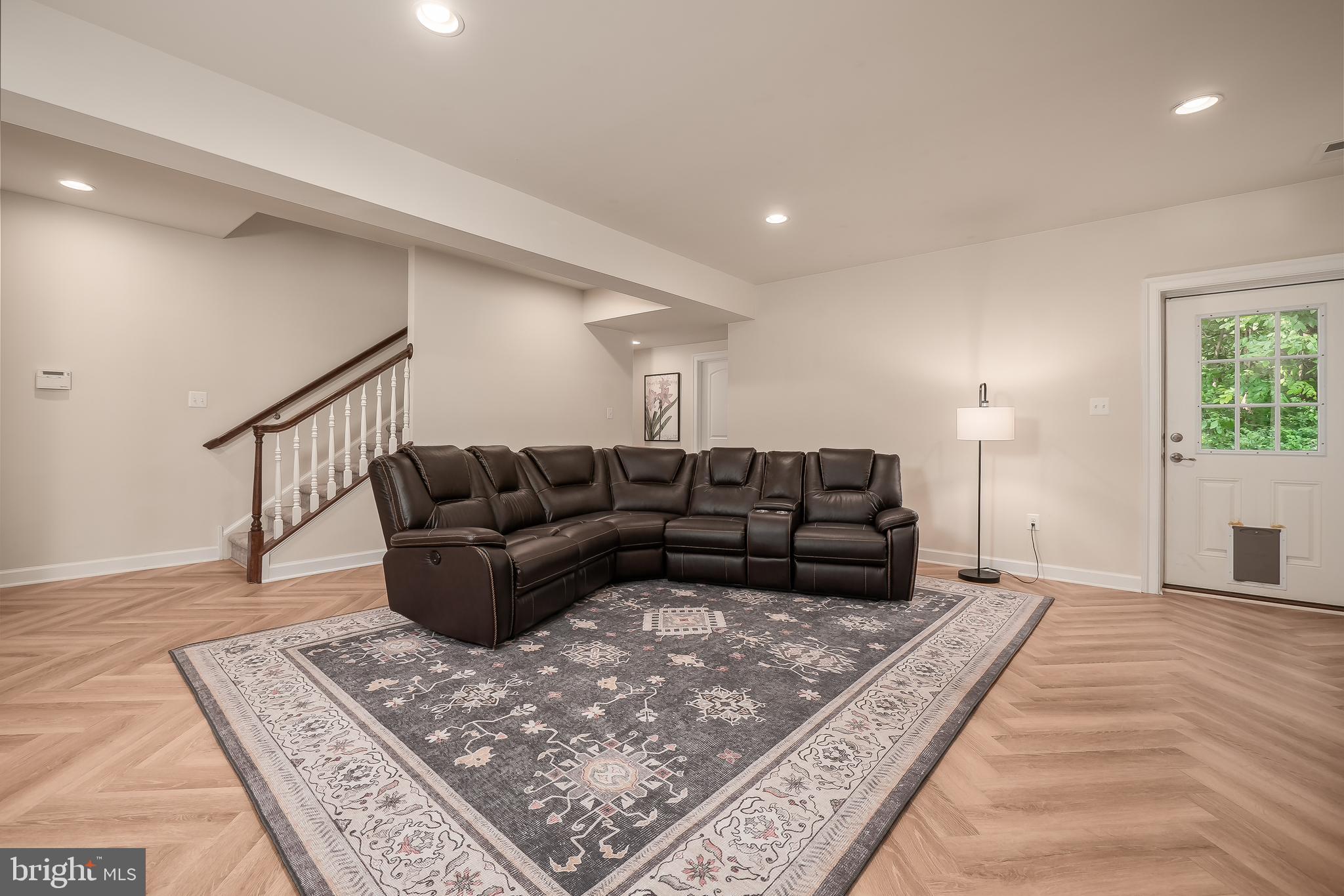 MOUNTAIN GLEN - Residential