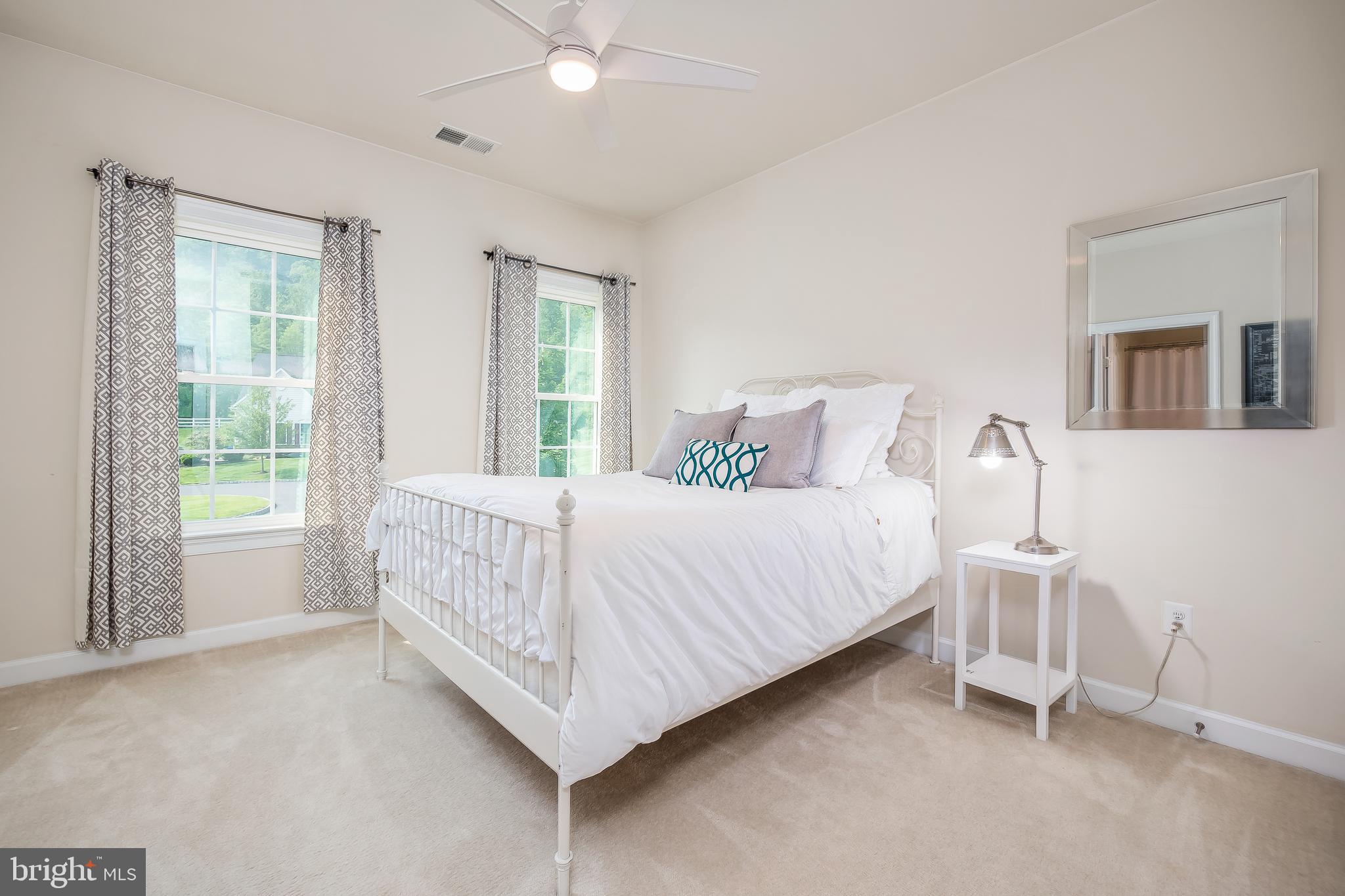 MOUNTAIN GLEN - Residential